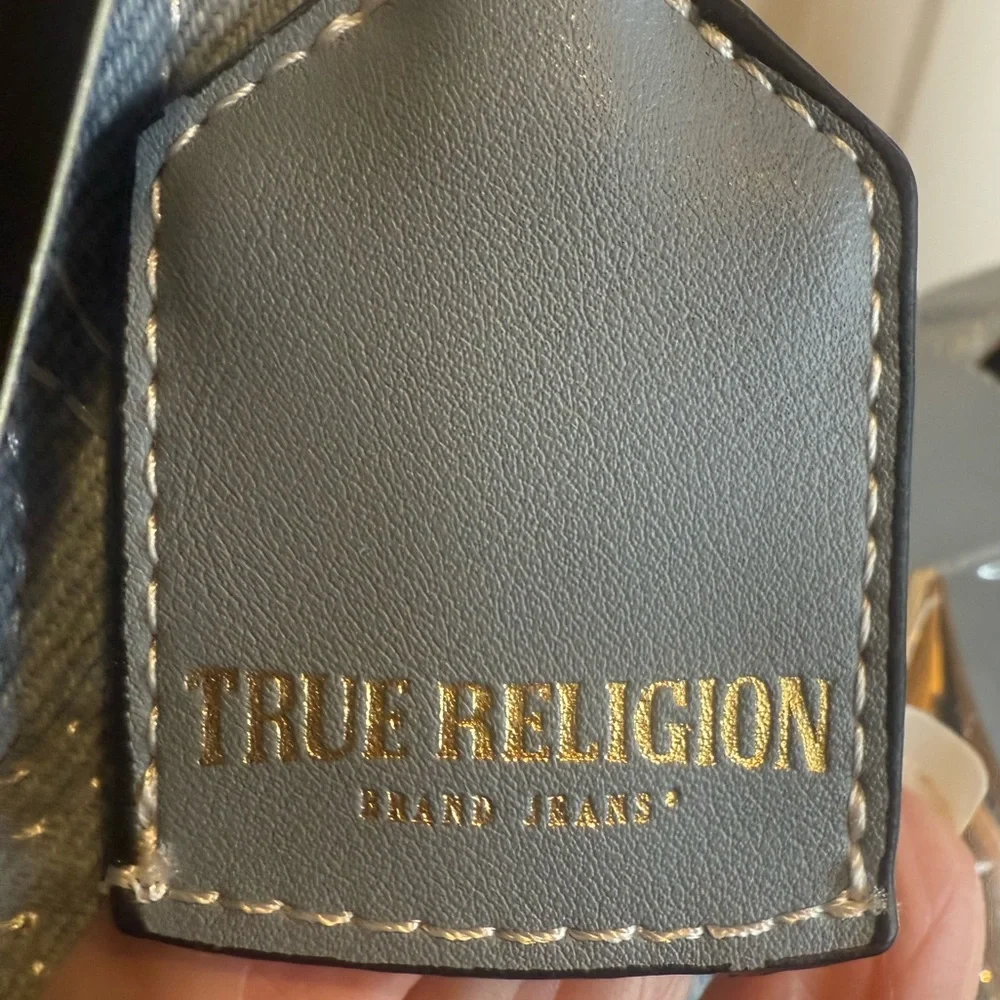 TRUE RELIGION QUILTED WOMENS SHOULDER BAG PURSE HOBO HANDBAG WITH HORSESHOE LOGO - Picture 14 of 16